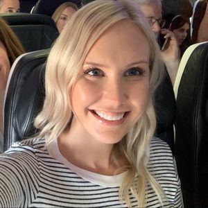 Meet your Posher, Crystal